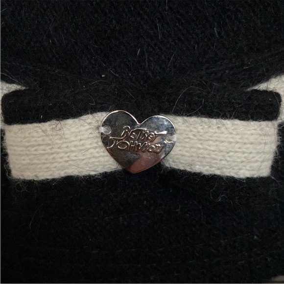 Betsey Johnson Black Wool Blend Cloche Hat - Picture 6 of 6